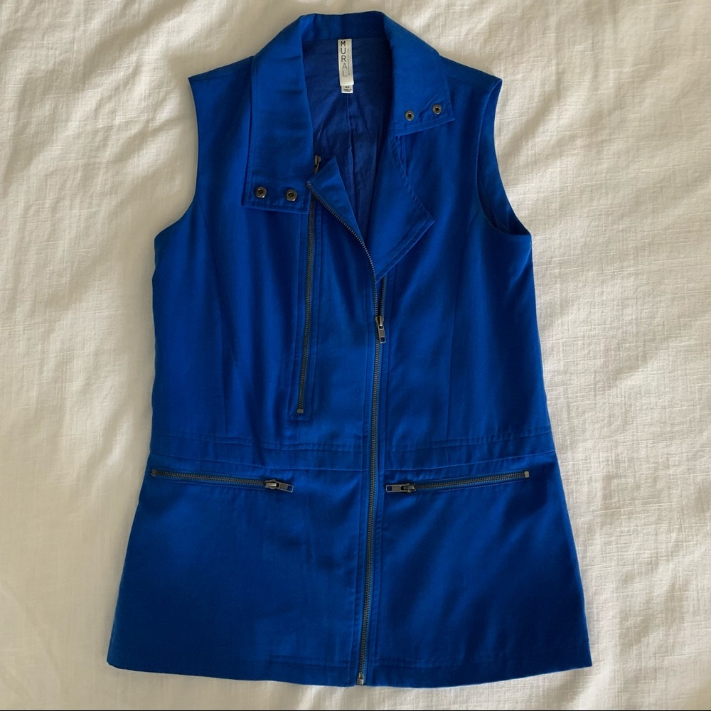 MURAL Art Has No Boundaries Utility Vest